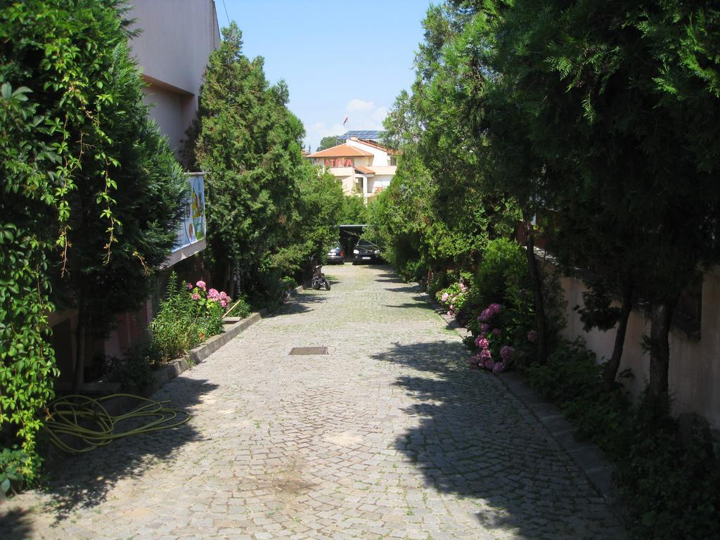 Lozenets Resort Hotel Exterior photo